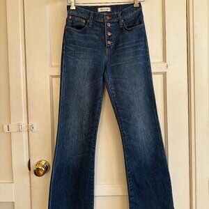 Madewell, "Flea Market Flares", in Dark Blue, Size 25. Raw Hem